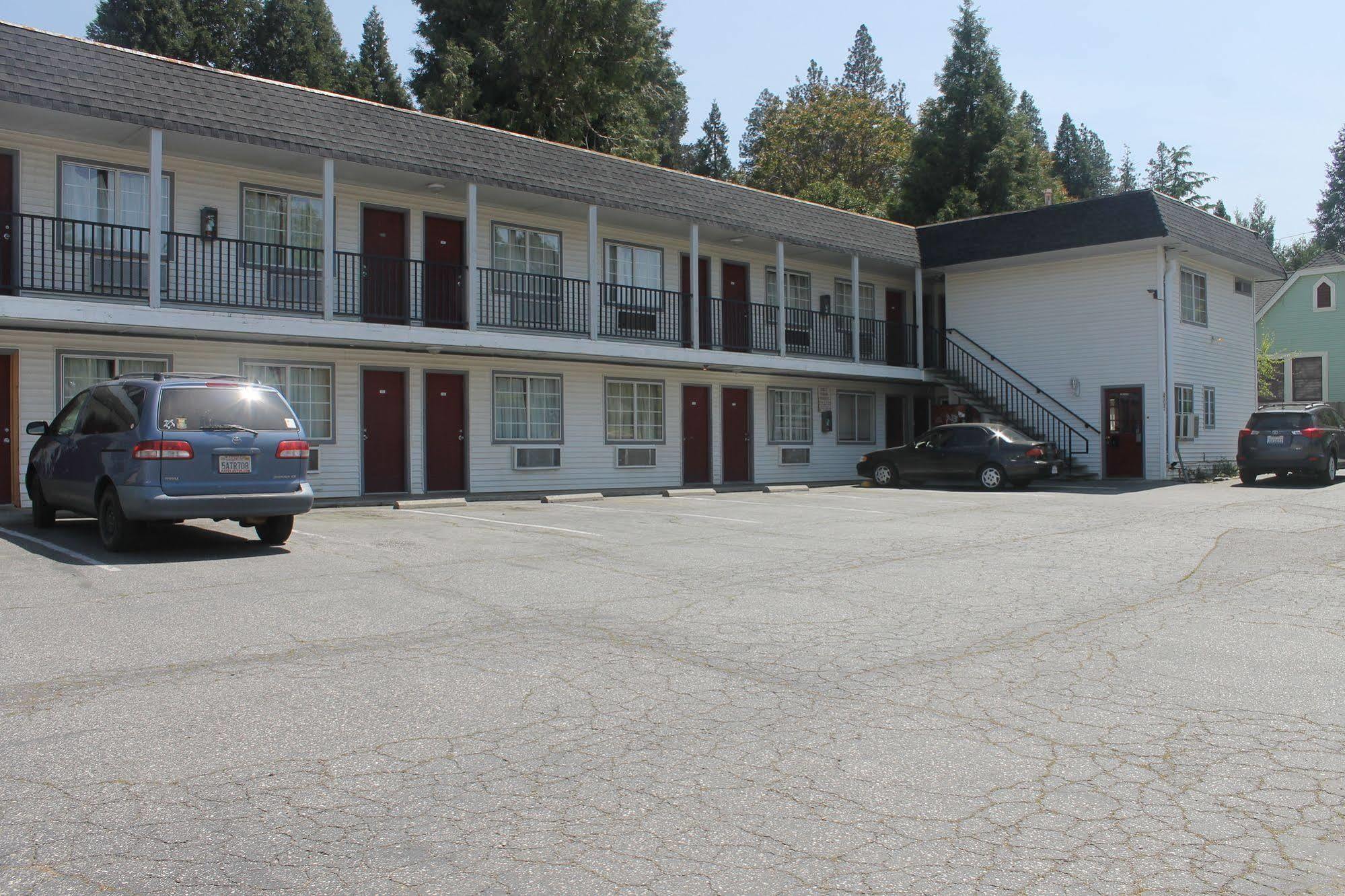 Stagecoach Motel Grass Valley Esterno foto
